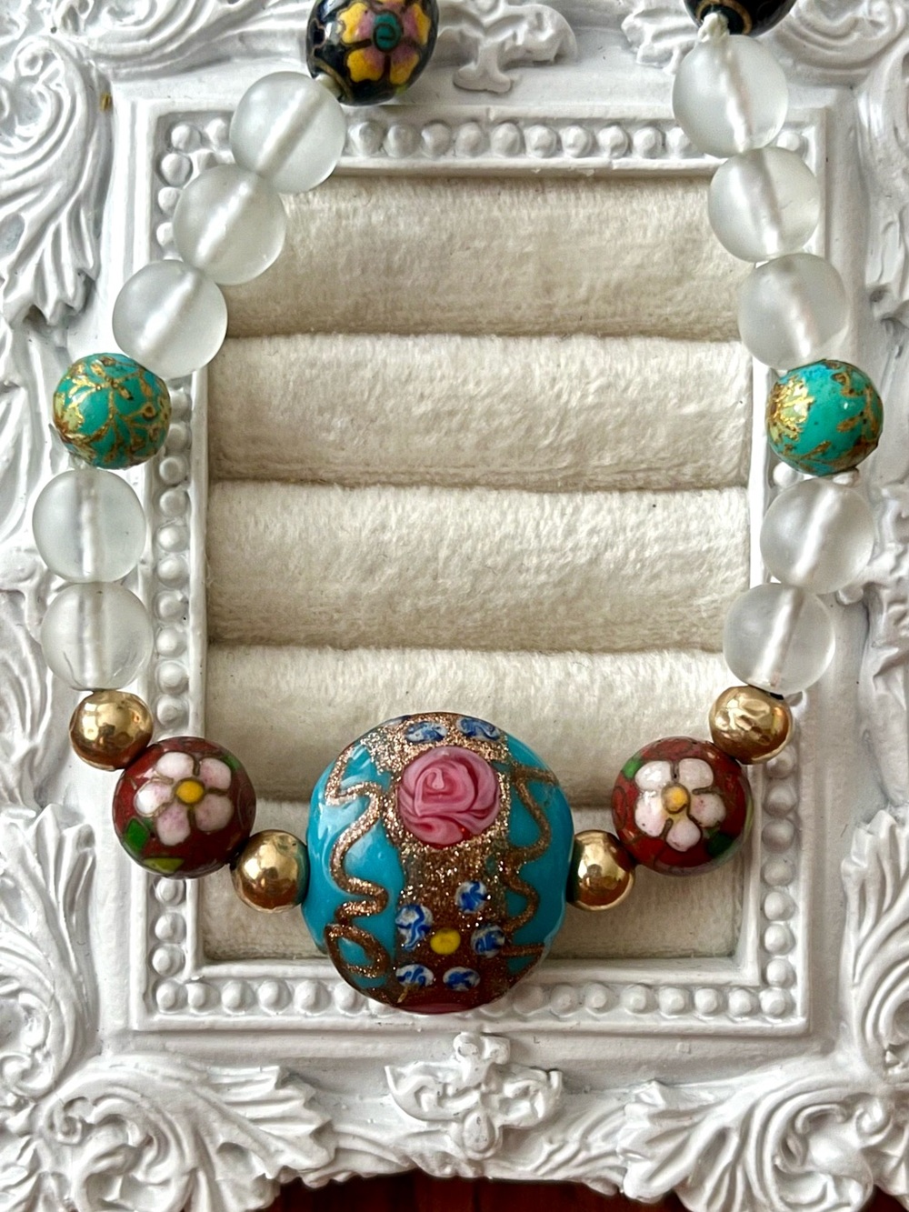 Vintage Venetian Murano "wedding cake" Main Bead 4 14K Beads 14 K Gold Clasp 23”